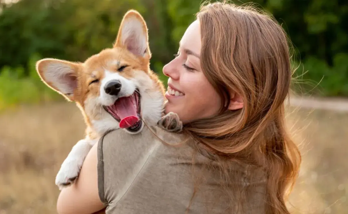 Diversos estudios han demostrado que interactuar con una mascota puede disminuir significativamente los niveles de cortisol.