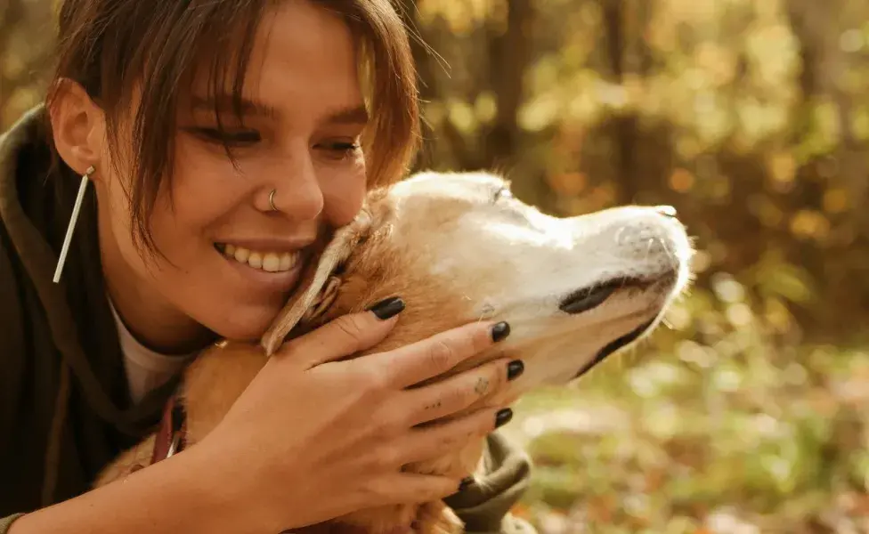 Existe una relación especial entre humanos y perros con las miradas.