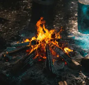 En época de frío, ten cuidado con el humo de la leña.