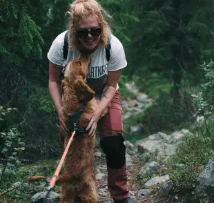 Los perros con hiperapego se pueden hacer daño a sí mismos.